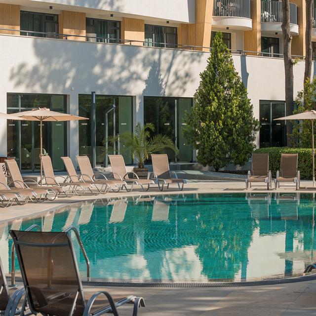 Lees alles over een vakantie naar Hotel HVD Club Bor in Sunny Beach voor 2027.