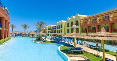 Lees alles over een vakantie naar Hotel Titanic Beach Spa in Hurghada voor 2027.