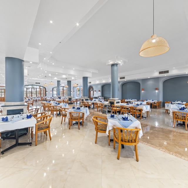 Lees alles over een vakantie naar Hotel Sentido Akassia Beach in Stad Marsa Alam voor 2027.