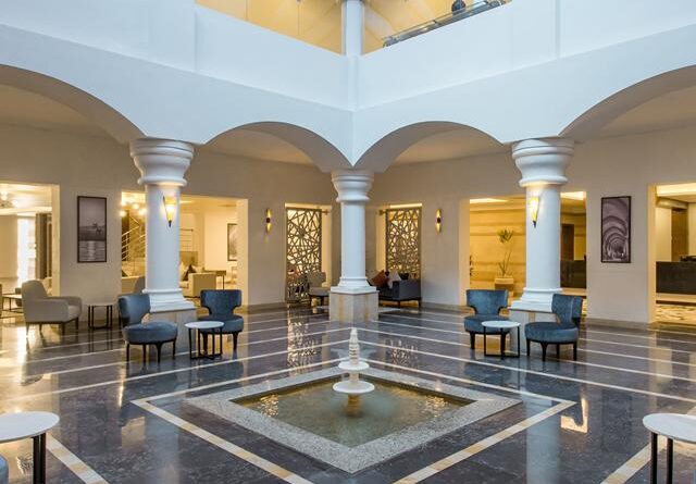 Lees alles over een vakantie naar Radisson Individuals Marina Port Ghalib in Port Ghalib voor 2027.