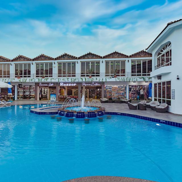 Lees alles over een vakantie naar Minamark Beach Resort & Spa in Hurghada voor 2027.