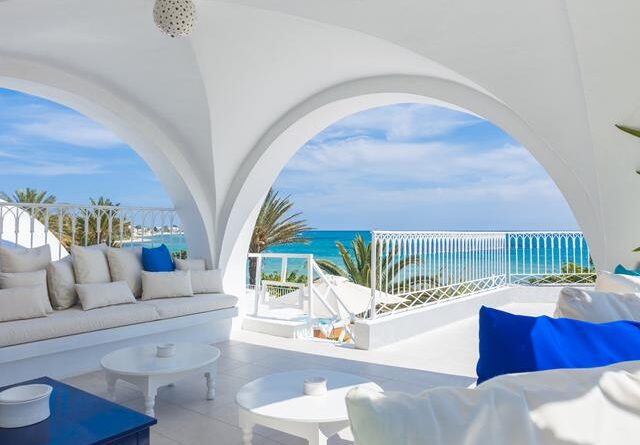 Lees alles over een vakantie naar Hotel The Sindbad in Hammamet voor 2027.