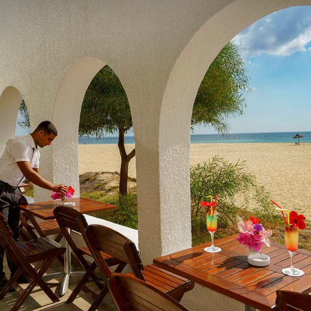Lees alles over een vakantie naar Hotel Salammbo Aquapark in Hammamet voor 2027.