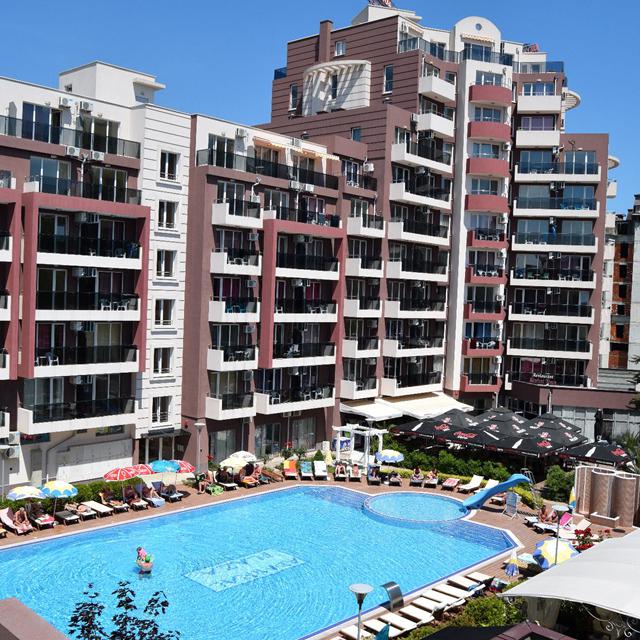 Lees alles over een vakantie naar Appartementen Admiral Plaza in Sunny Beach voor 2027.