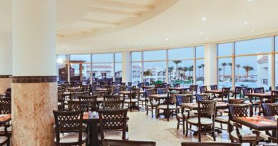Lees alles over een vakantie naar Hotel SUNRISE Alma Bay Resort in Hurghada voor 2027.