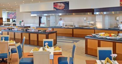 Lees alles over een vakantie naar Hotel Sol Luna Bay Resort in Obzor voor 2027.