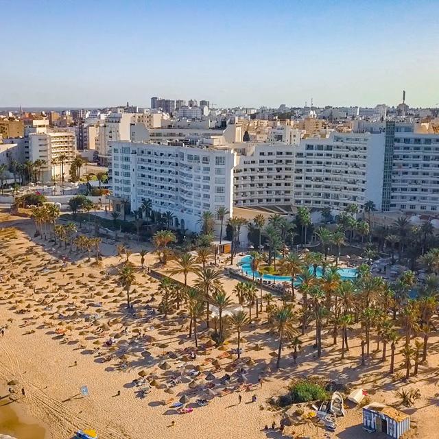 Lees alles over een vakantie naar Hotel Riadh Palms in Sousse voor 2027.